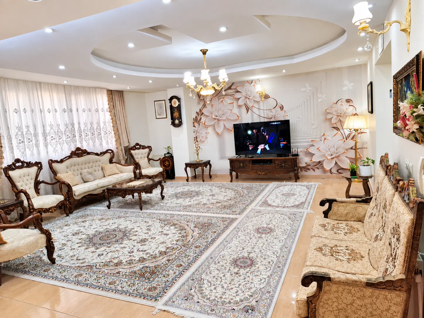 ۱۱۰ متر _ دو خواب _ تک واحدی _ جنوبی نما _ نورگیر