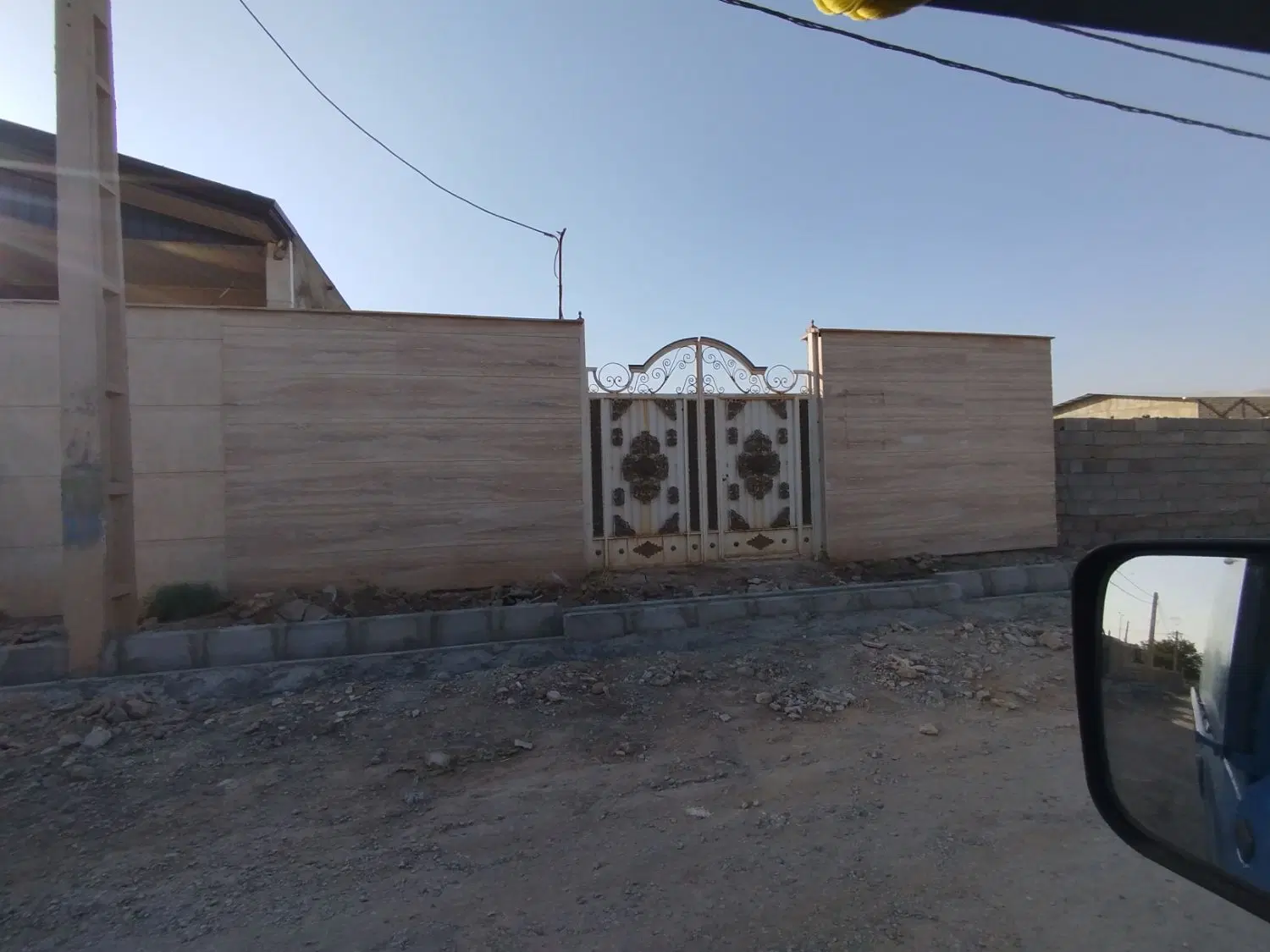 اجاره زمین چهار دیواری