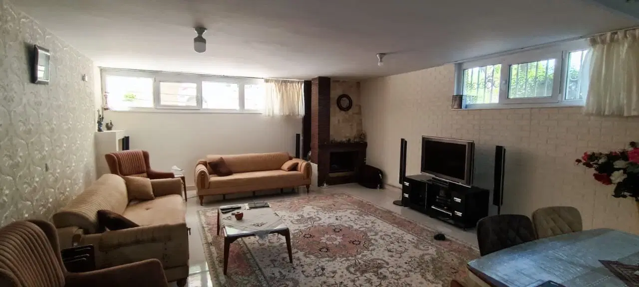 گیشا 130 متری ۳ خوابه
