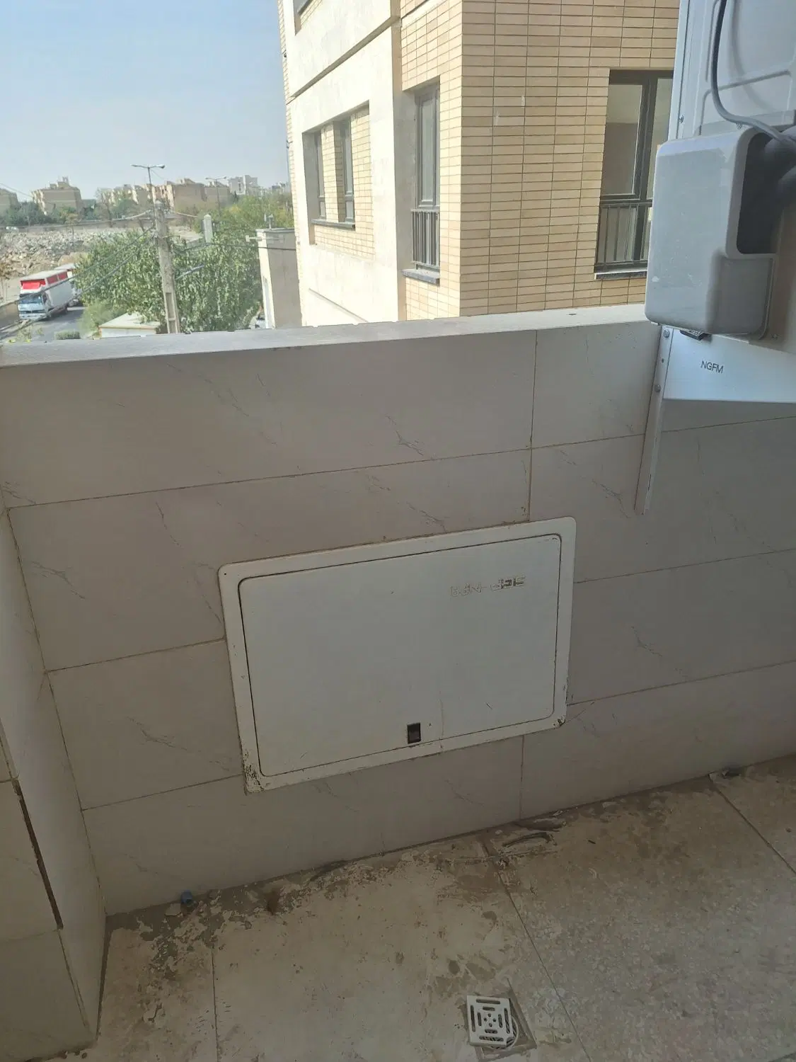 نوساز ، یک واحد خونه واقع در خیابان دستغیب تهران