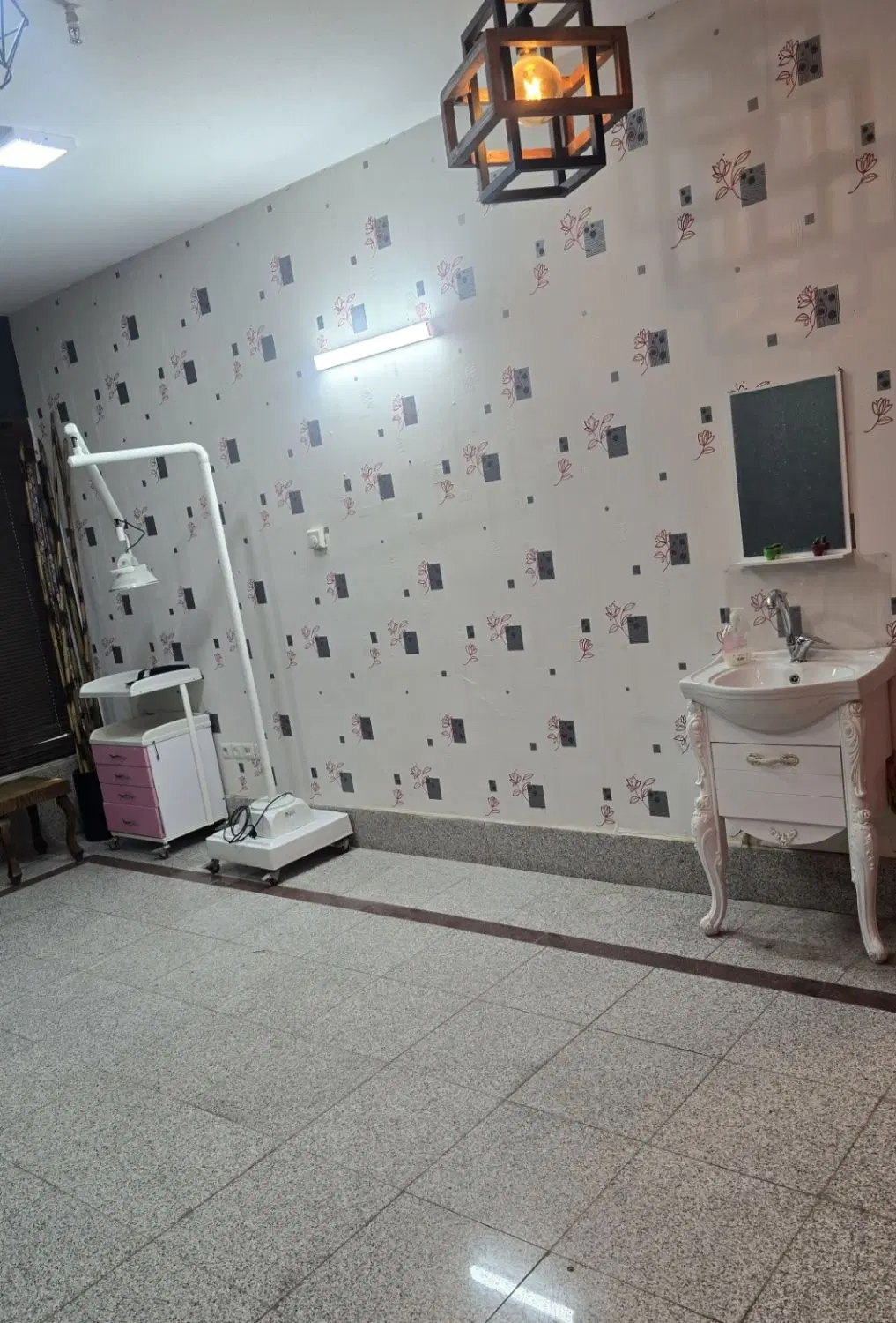 اجاره اتاق در مطب پزشک
