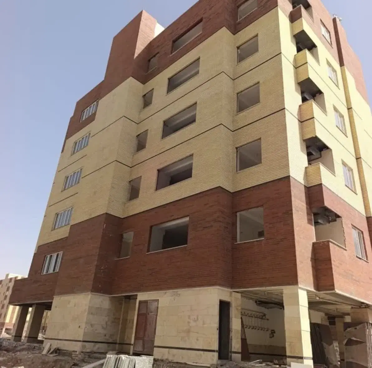 مسکن ملی۵۶۰هکتاری پردیسان فیش آپارتمان