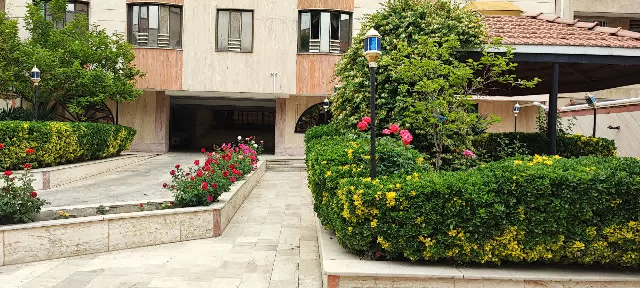 آپارتمان 81 متری باغستان غربی شبنمها