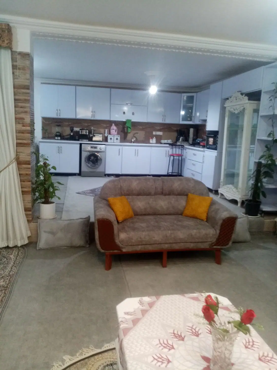 فروش طبقه سوم ولایت