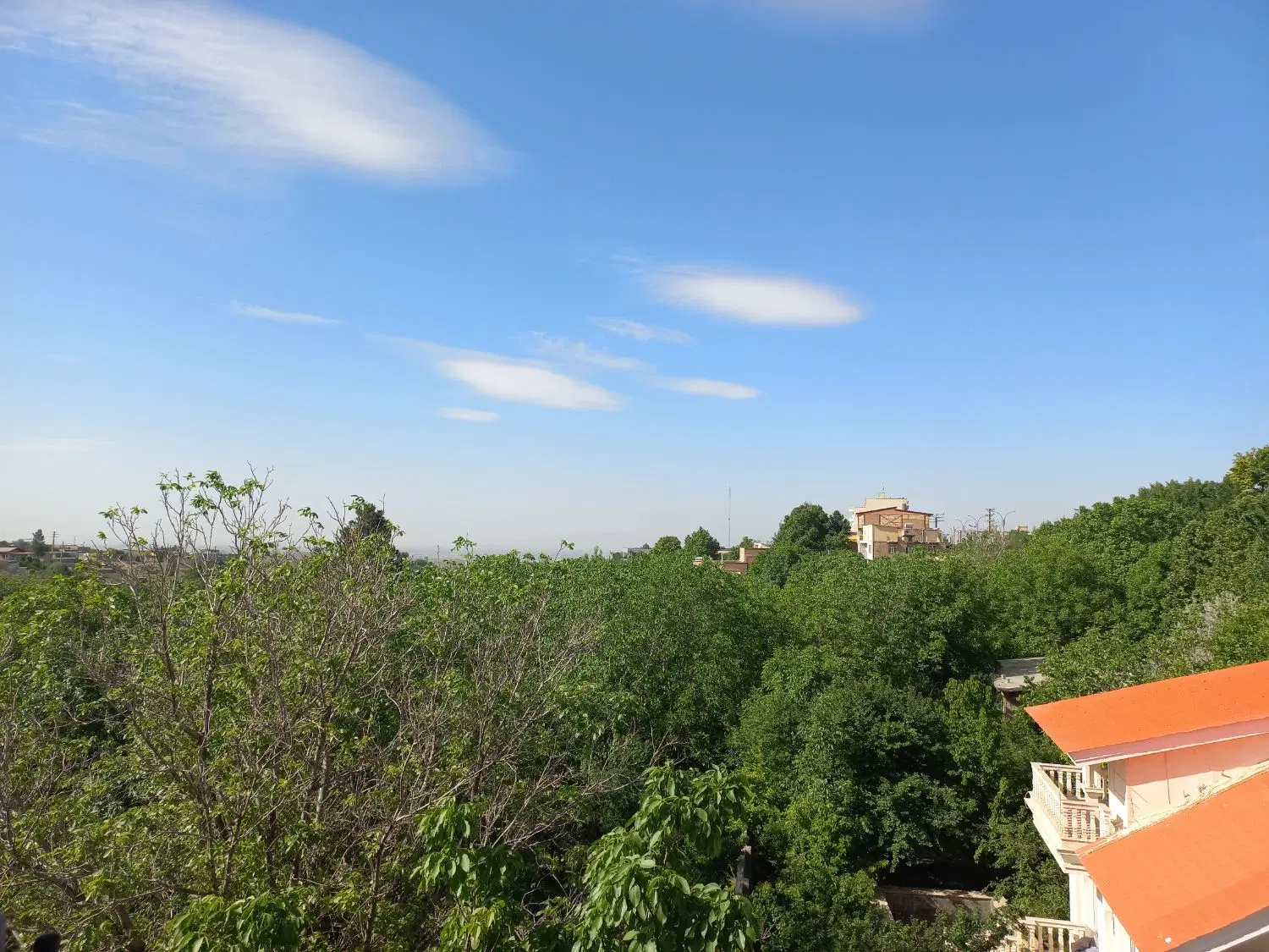 فروش آپارتمان۱۰۰م مغازه محدود کردان معاوضه ب ماشین