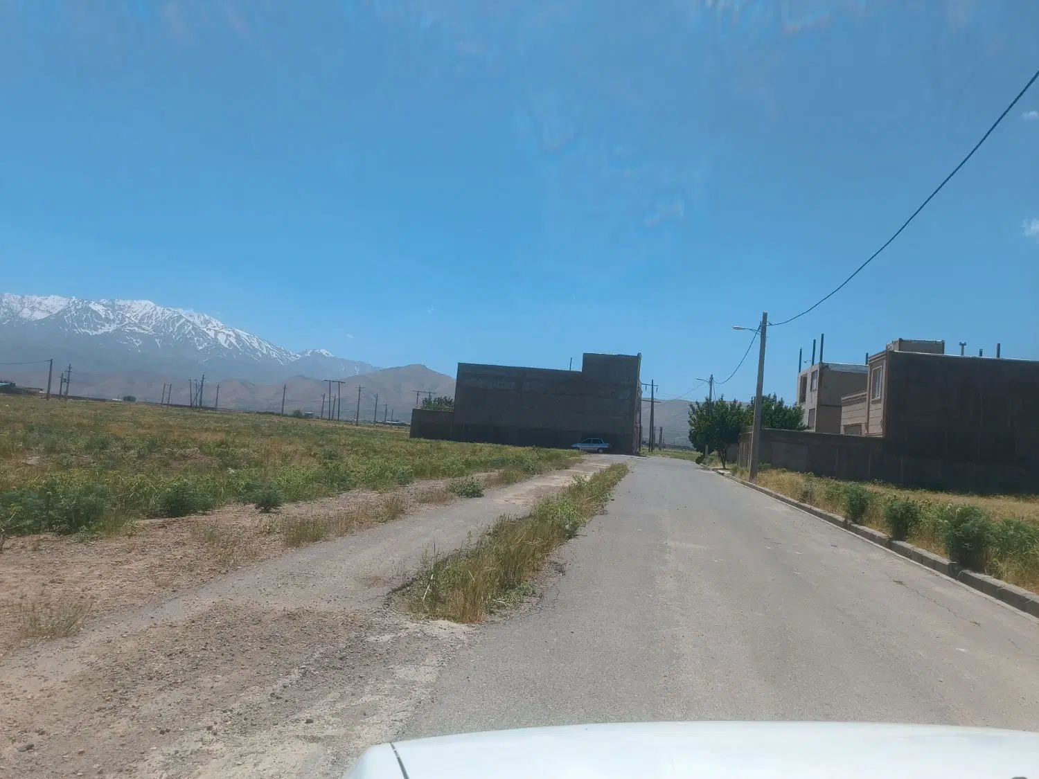 زمین مسکونی