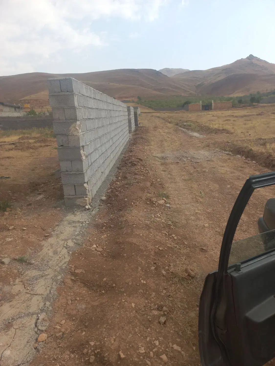 زمین ویلایی ۷۰۰ مترحصار