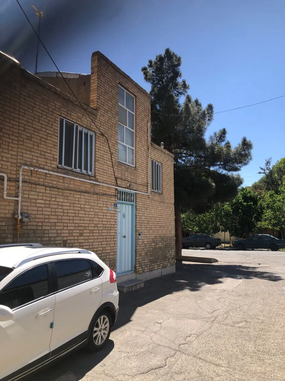 فروش قطعه 206متری نبش جنوبی غربی با مغازه