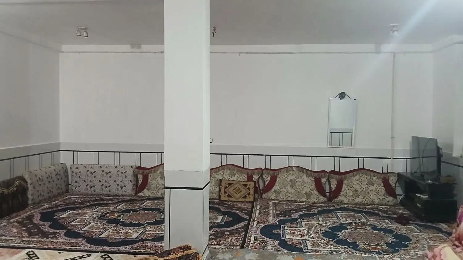 فروش‌خانه