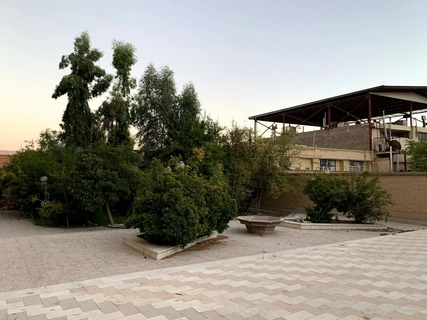 فروش ملک ارزشمند ۱۲۲۵ مترمربعی  بهترین نقطه کرمان