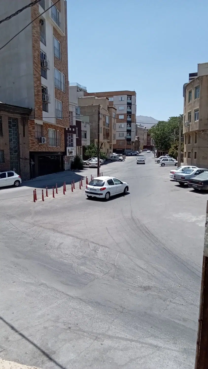 مغازه ۱۸ متری.   بوعلی.اقاجانیبیک