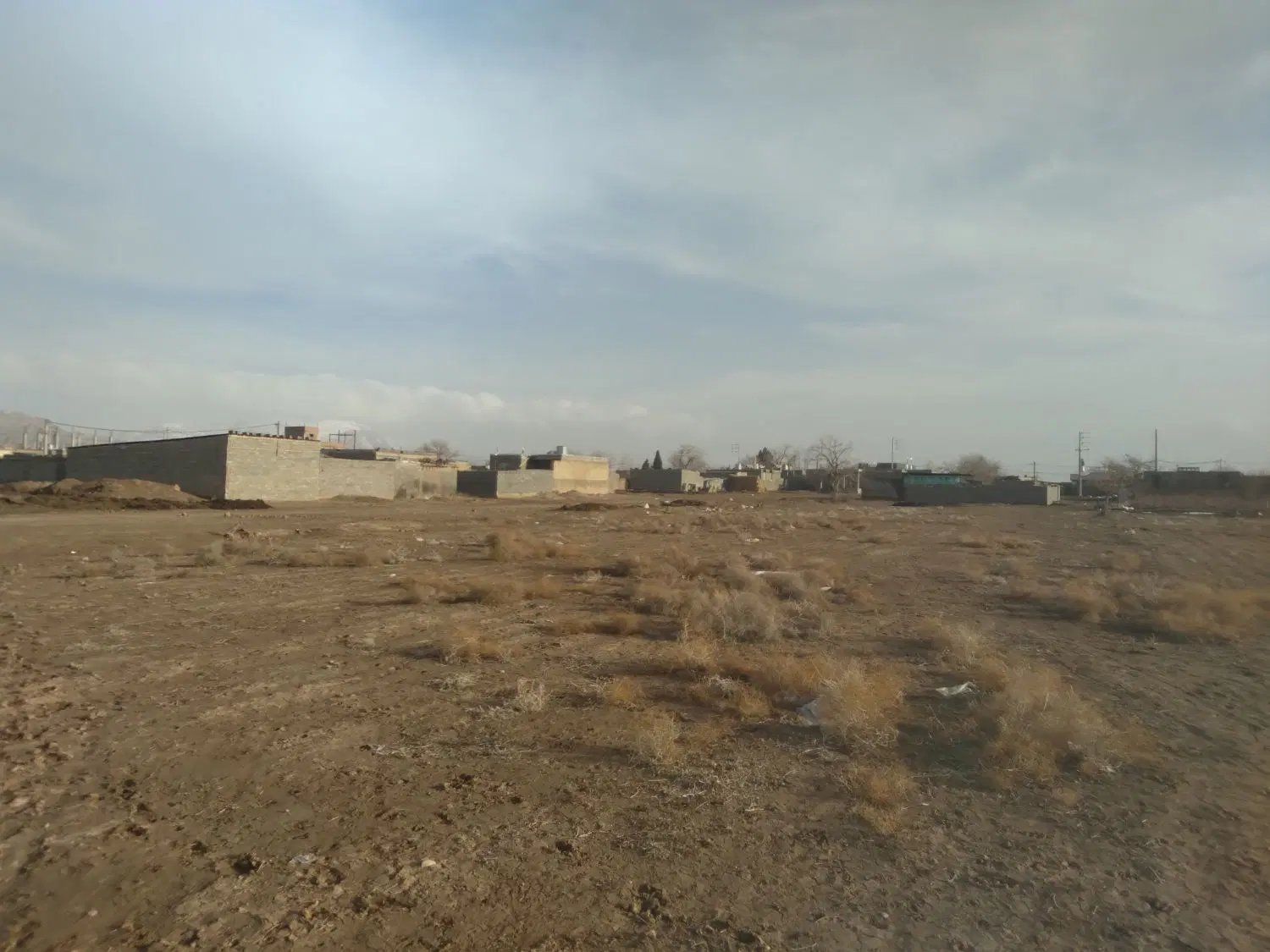 زمین فروشی در کبوترخانه