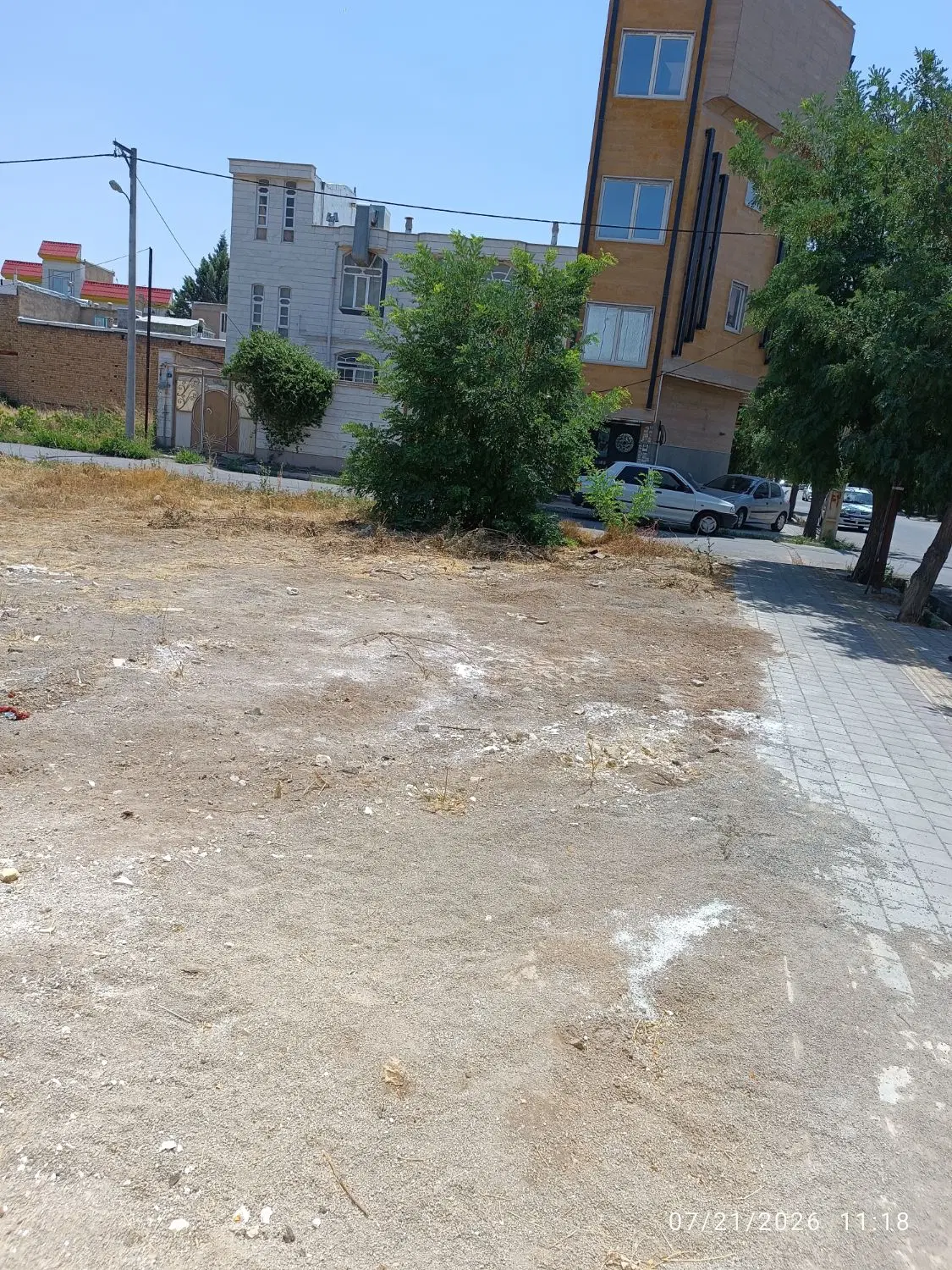 فروش زمین مسکونی و تجاری