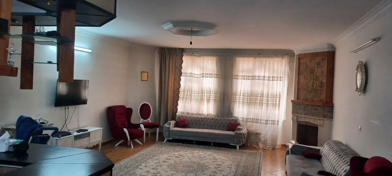 آپارتمان ۱۱۰ متری خیام ۴۴