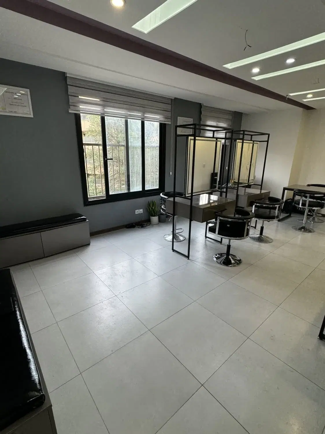 اجاره اداری 50 متری شیک،تاپ لوکیشن