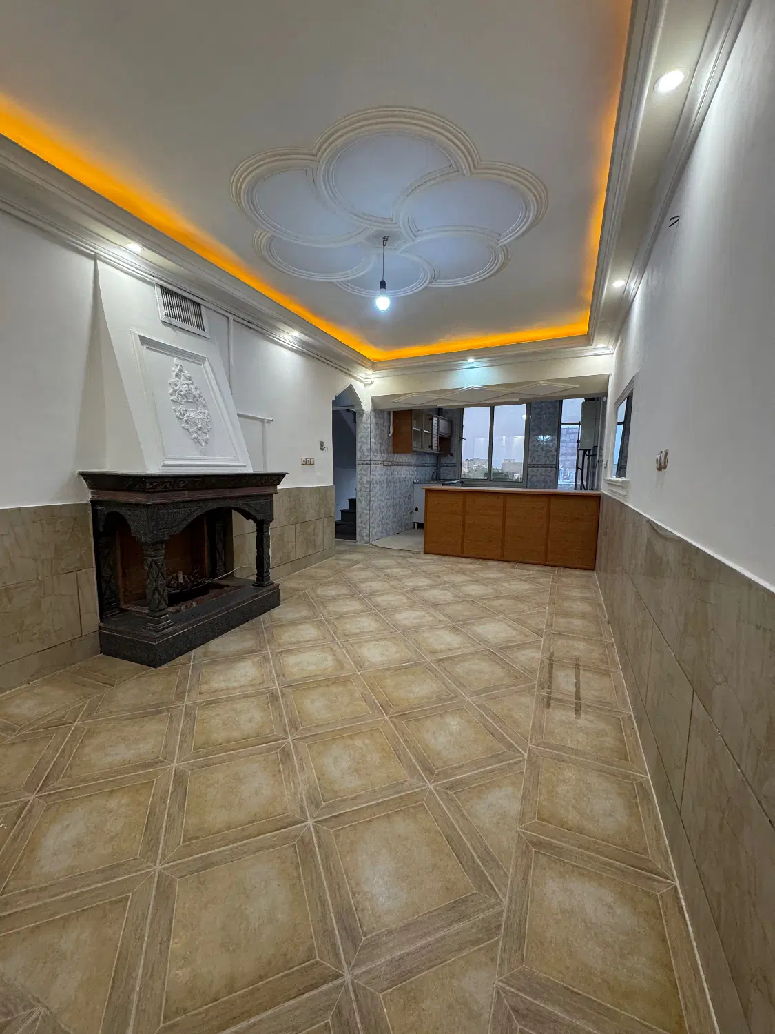 واحد ۶۰متری اجاره ای خیابان کشاورز