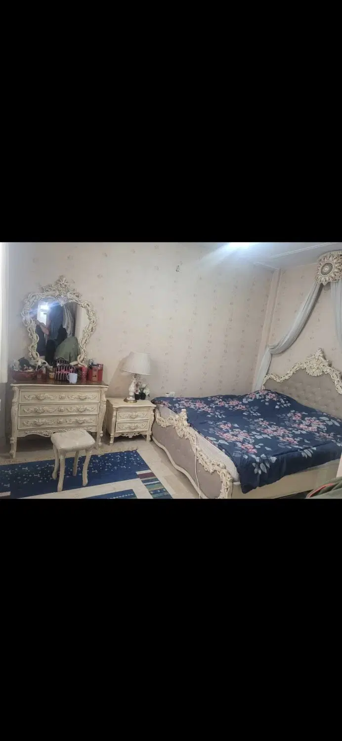 ۱۰۳ متری فول