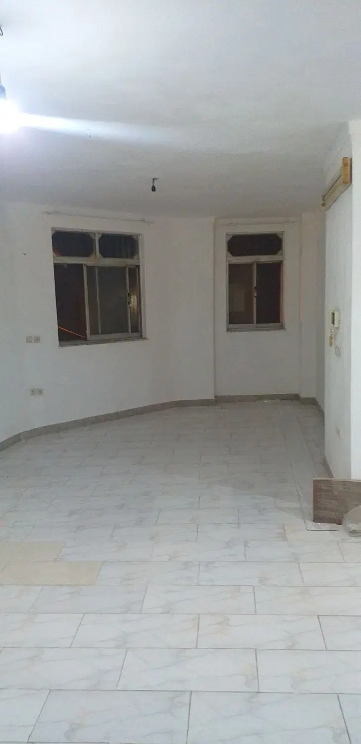 فروردین مرکزی ۱۱۵ متر