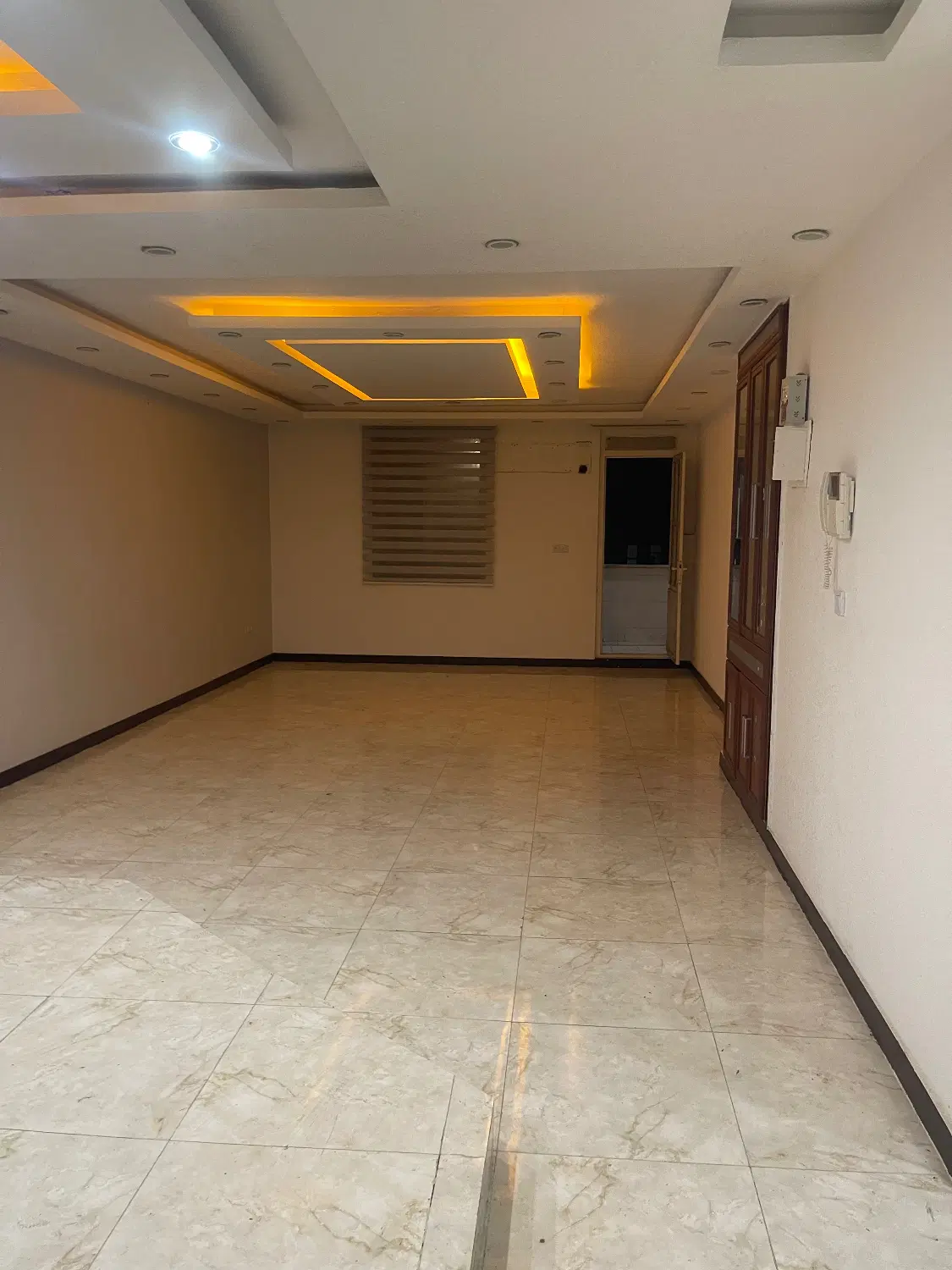 رهن ۱۱۰ متری تالارپارچه ساخت ۹۲