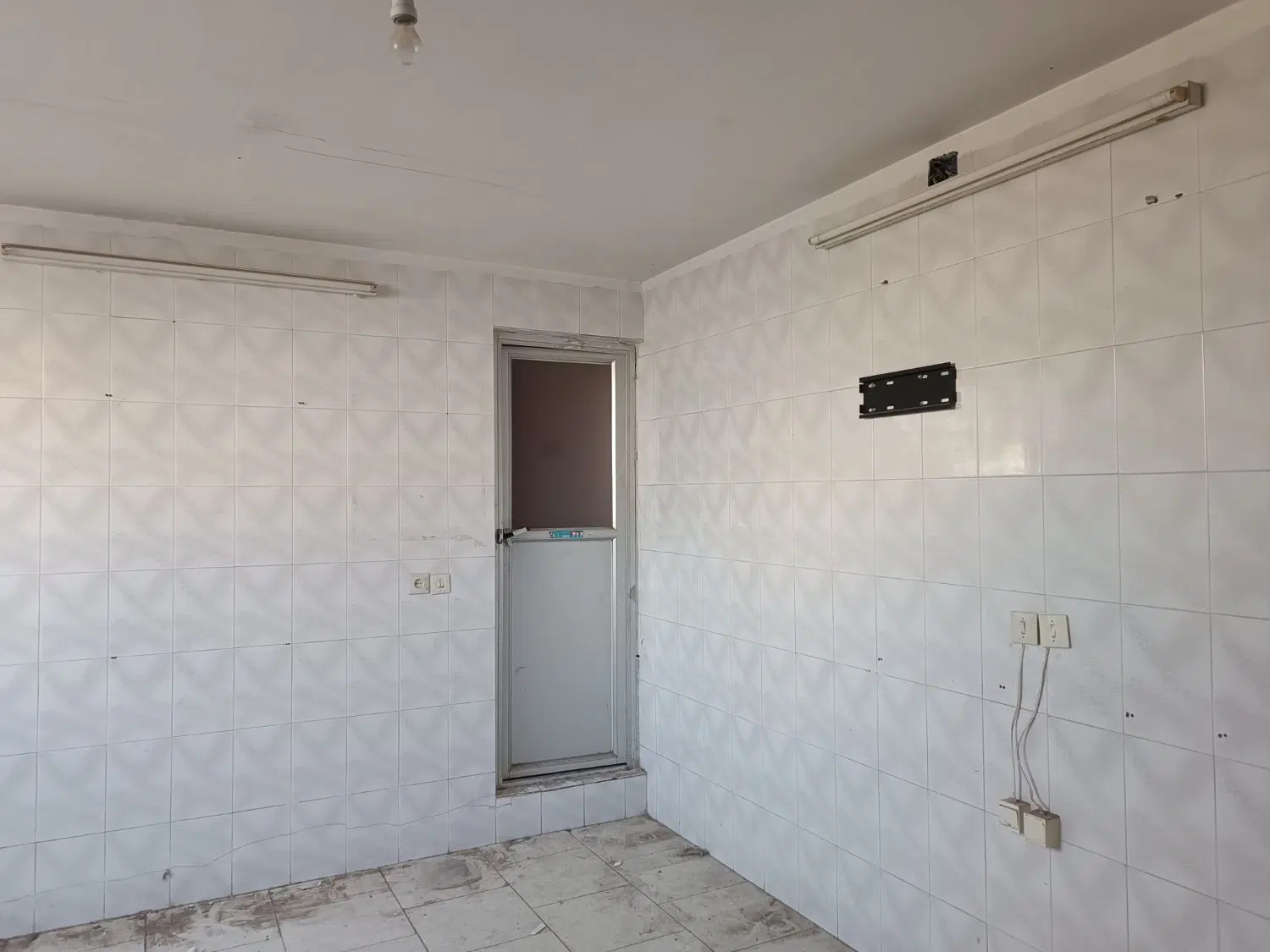 اجاره زیر مغازه(سوئیت)