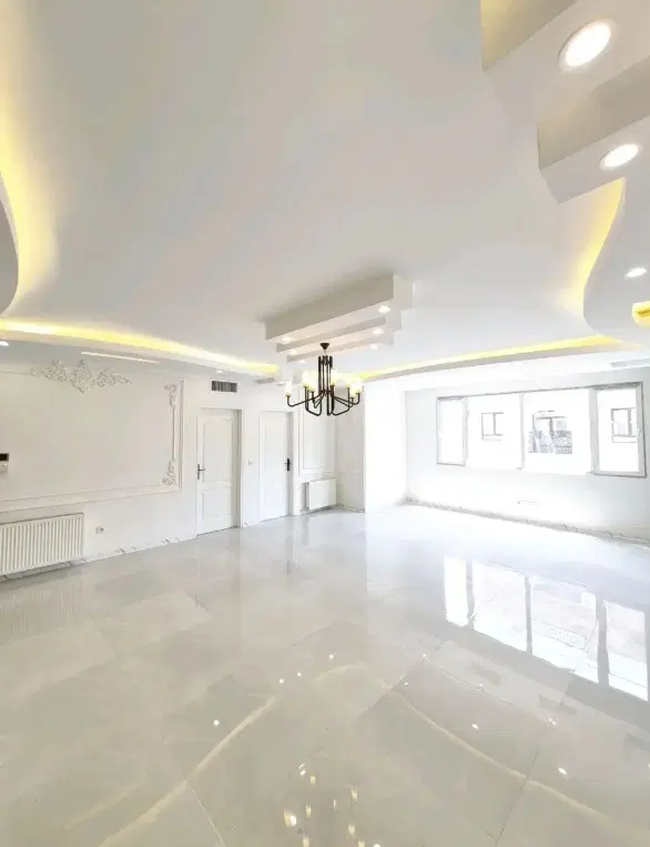 زیرزمین ۲۵۰ متری شیک و بزرگ (جمهوری)