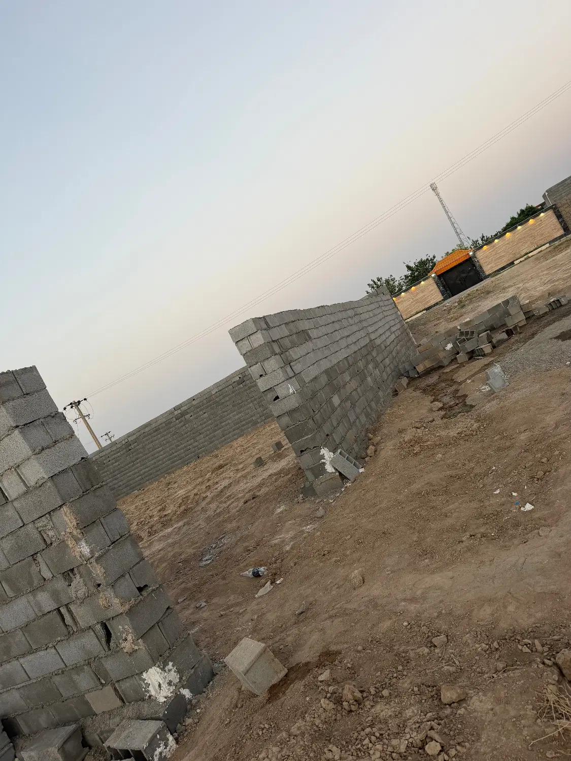 زمین باغی