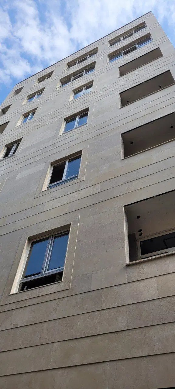 آپارتمان نوساز 145متری