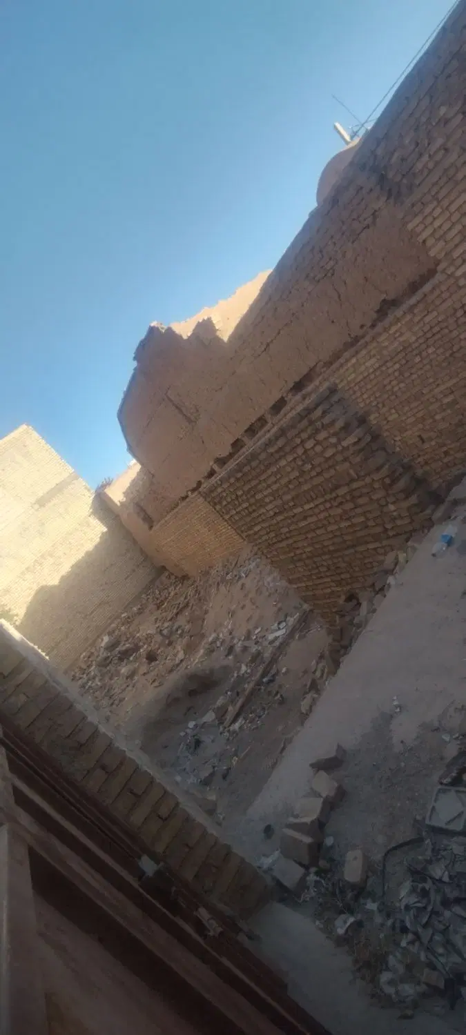 ۱۳۰متر زمین نیمه ساز پشت سینما شهر فرهنگ