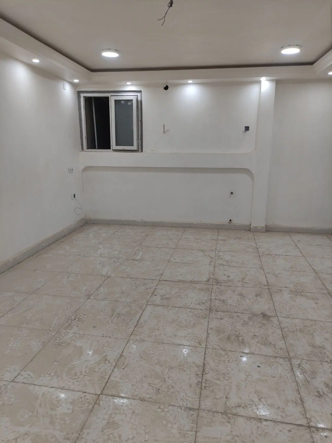 واحدمسکونی کلیداول۹۰متری دوخواب