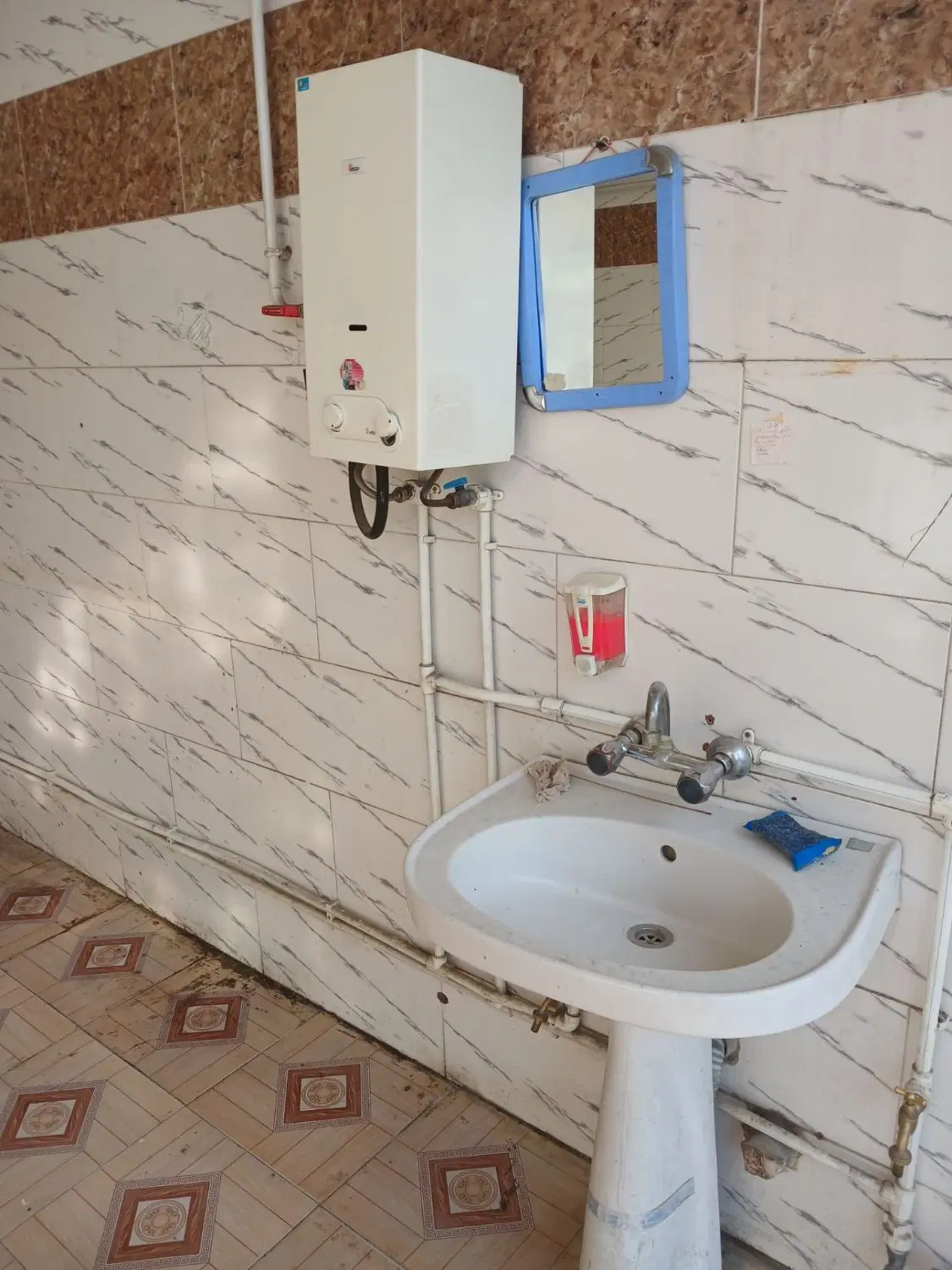 مغازه گلشن  تجاری