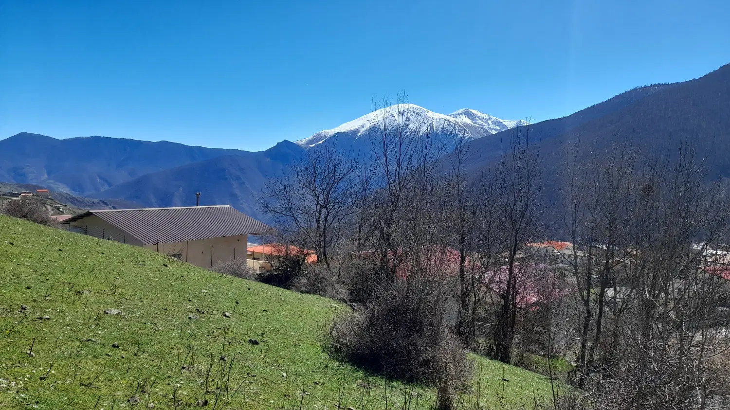 زمین  واقع در شهرستان چالوس روستای فشکور.خارص