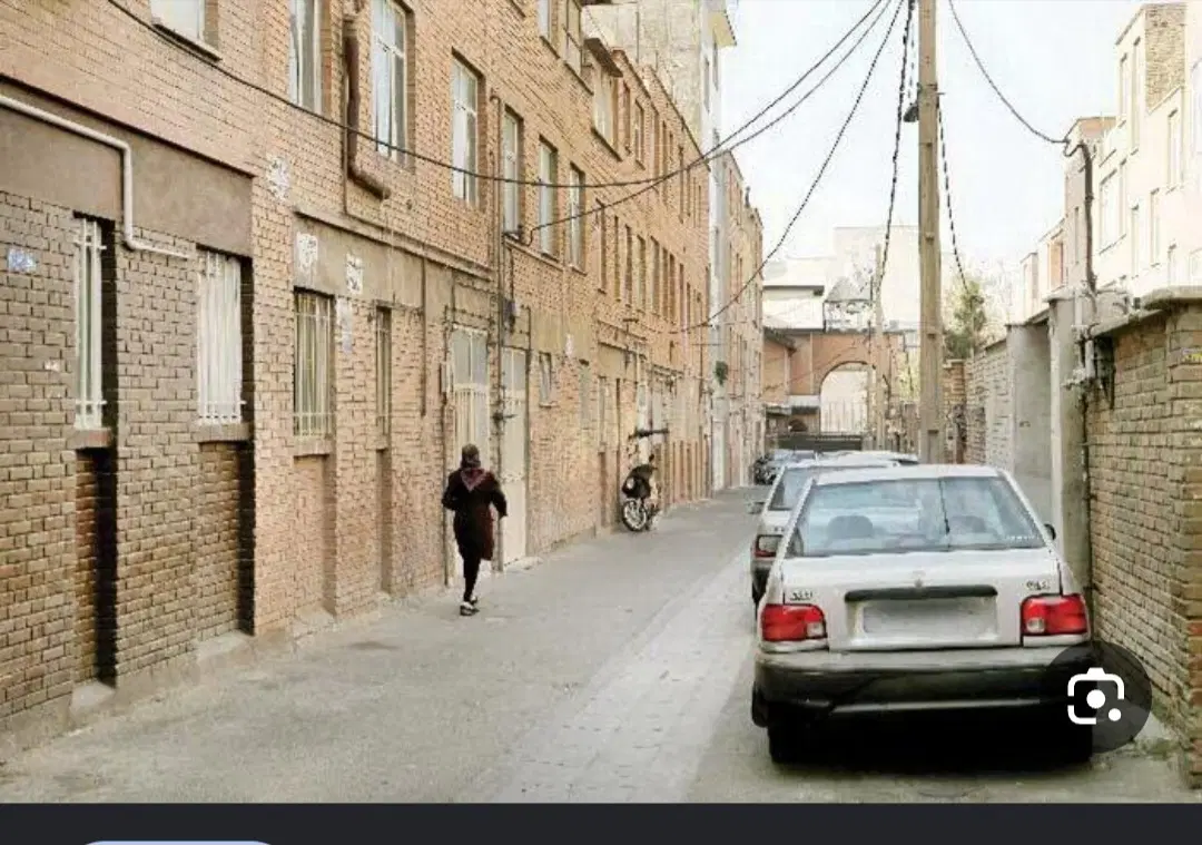 زمین ۱۳۰ متر