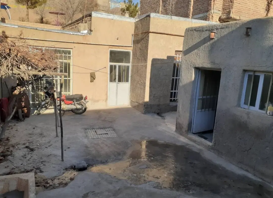 خانه کلنگی قابل سکونت