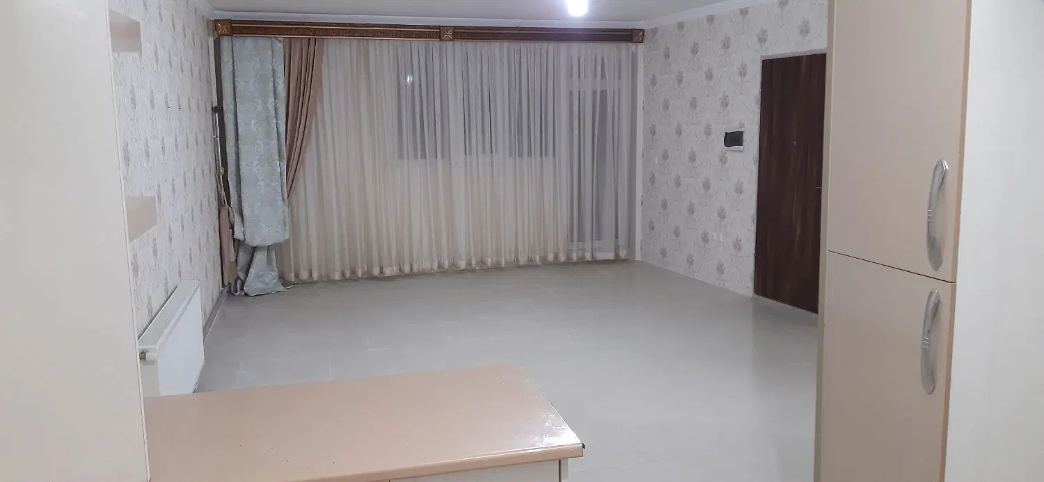 فروش آپارتمان ۹۰ متری در شمس تبریزی ،گرو