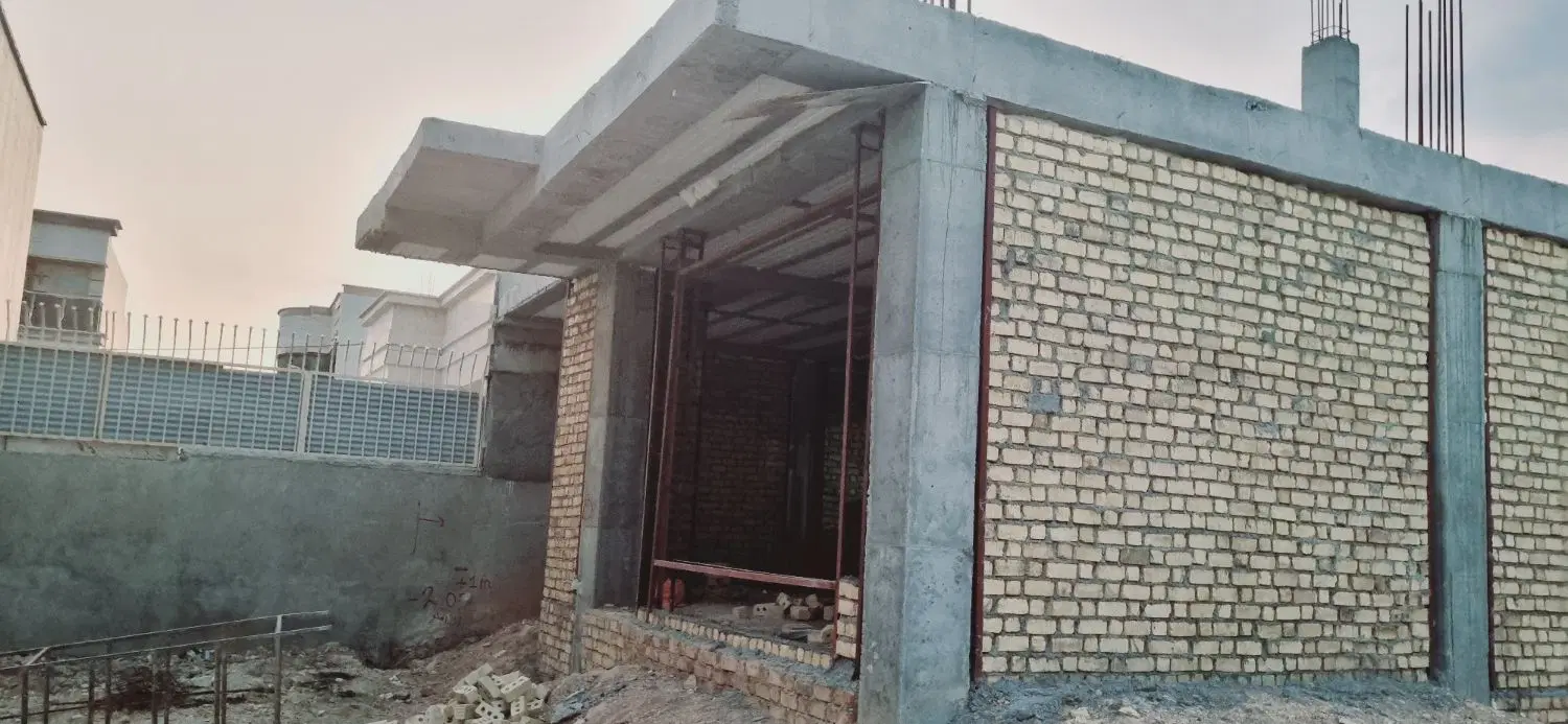 خانه نیمه تمام (اسکلت تمام بتنی)