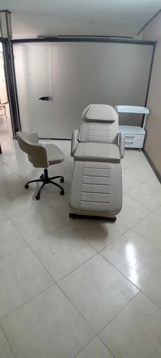 اجاره ۲ اتاق ۱۰ و ۲۰ متری در کلینیک پوست و زیبایی