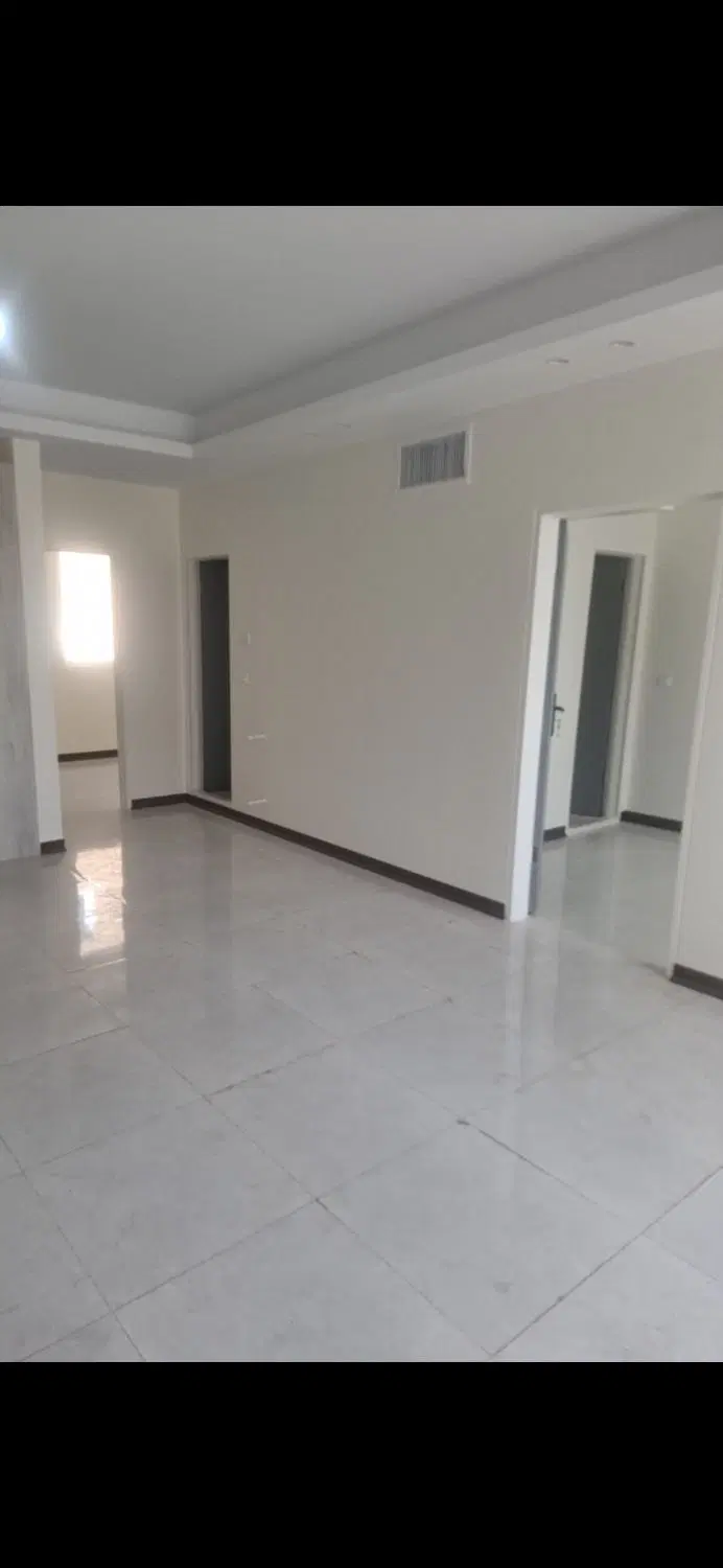 آپارتمان نوساز کلیدنخورده