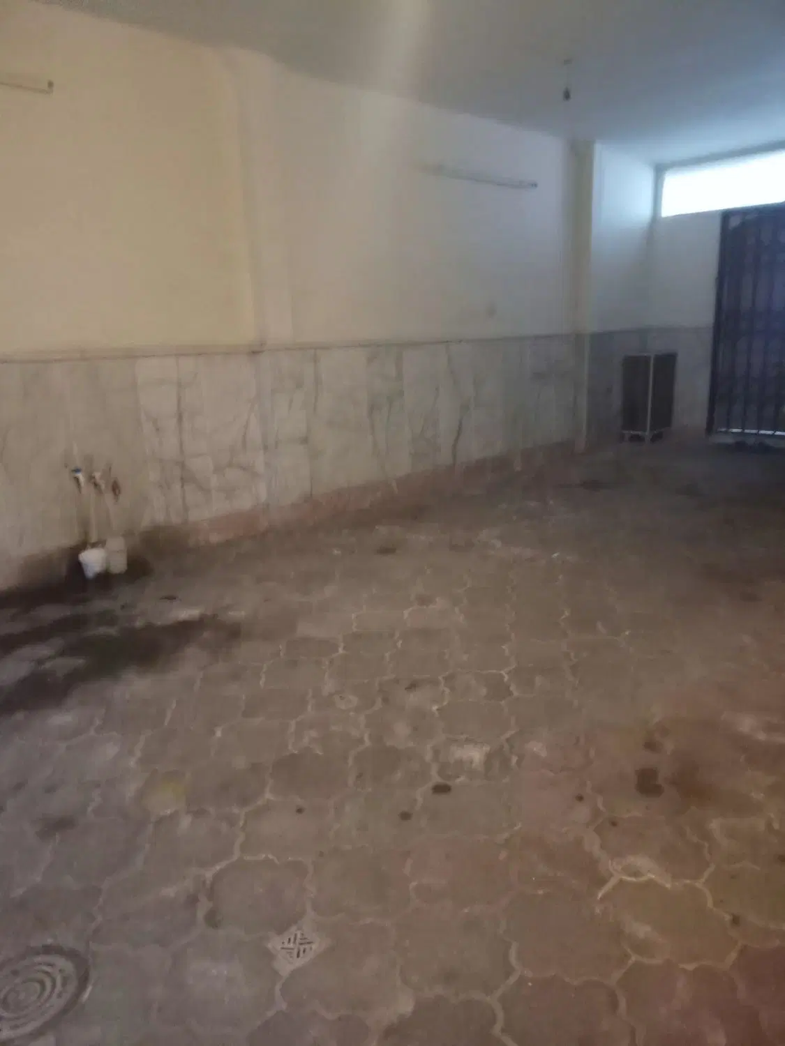رهن و اجاره 120 متر دو خواب با پارگینگ اختصاصی