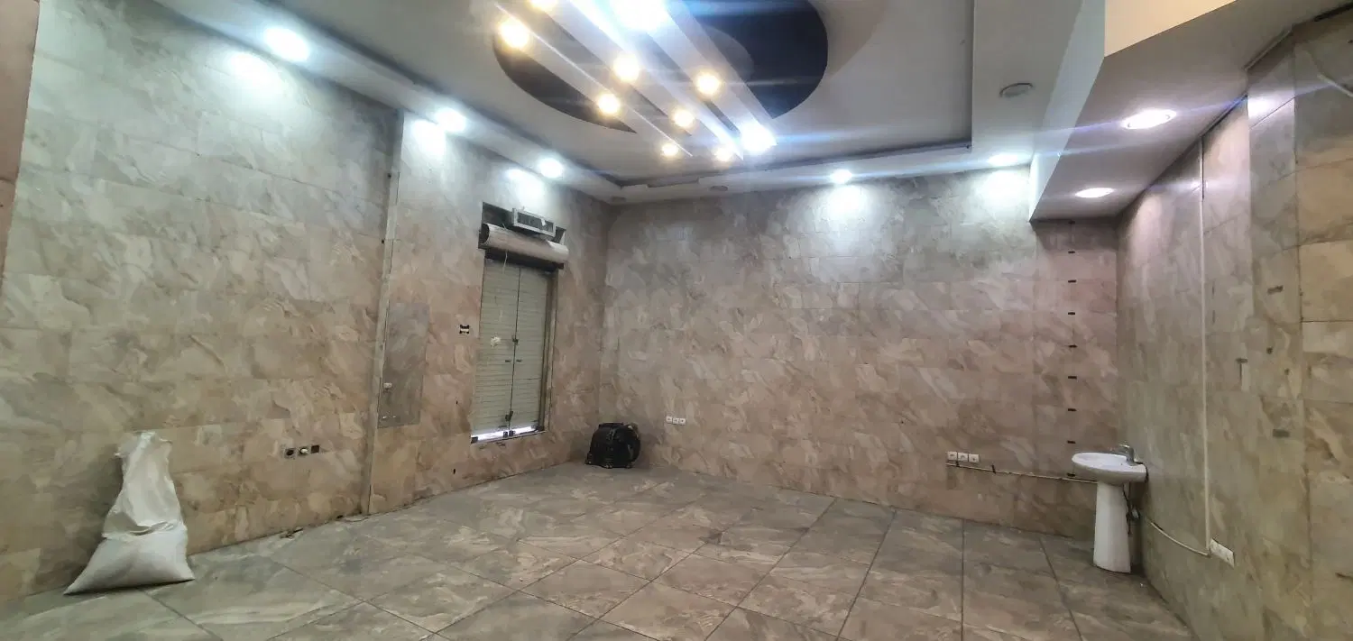 اجاره مغازه ۴۲ متری جنب مترو رودکی