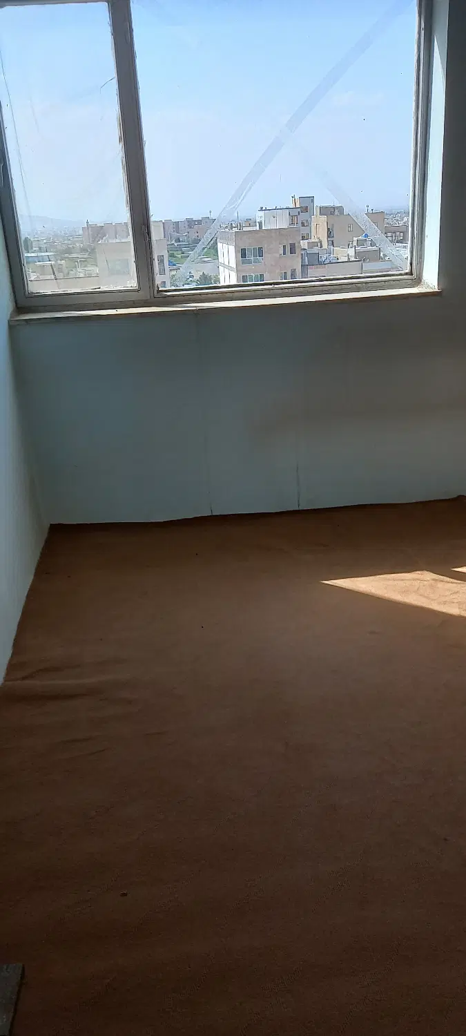 کوی رضا آپارتمان دو طرف نور