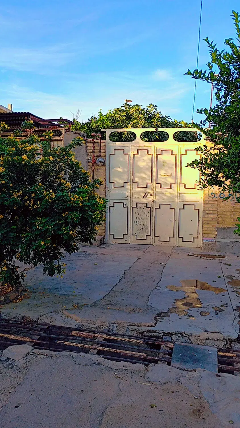 خانه قدیمی ویلایی انتهای جمهوری طرف چمران