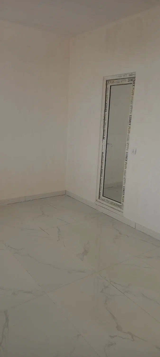 فروش طبقه دوم برف آباد