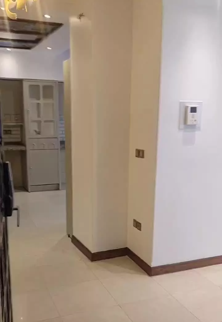اجاره آپارتمان ۲۳۰ متری در نیاوران ۷۰ متر حیاط
