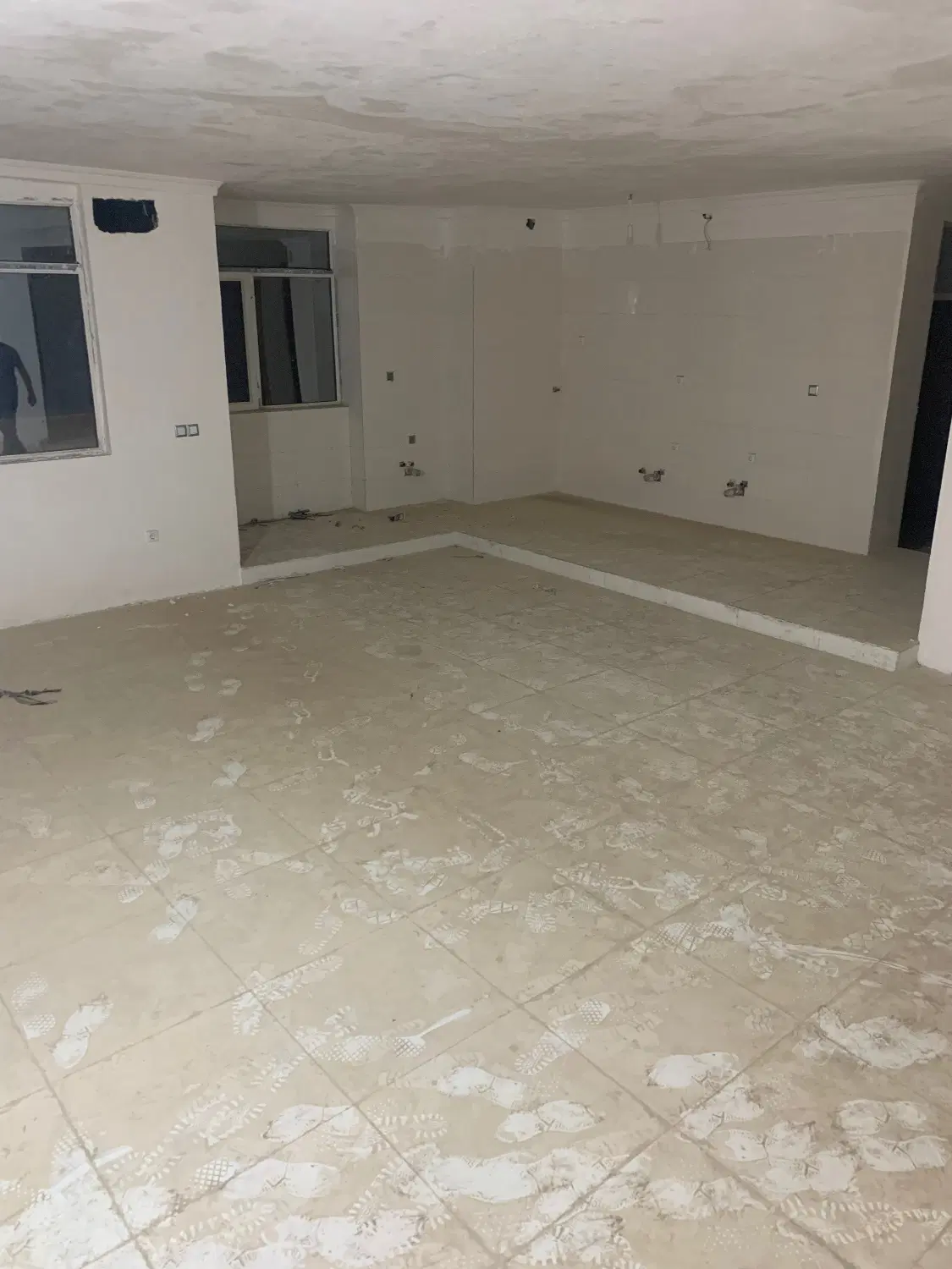 آپارتمان دو خواب تاپ لوکیشن