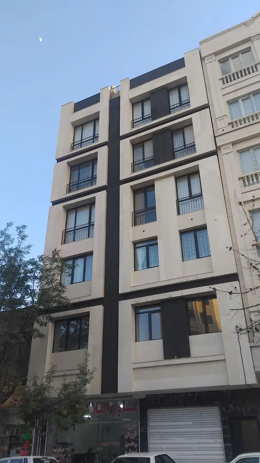 ویلایی ۲۵۰ متری با پروانه کامل