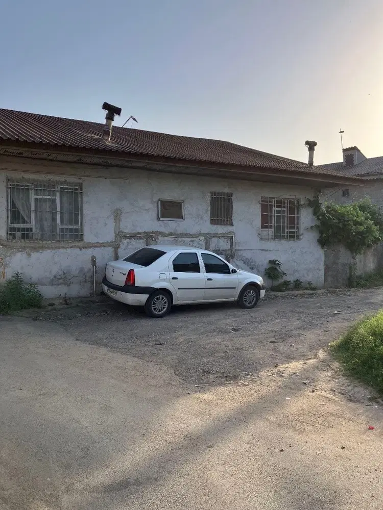 ویلایی ۲۰۰ متری میدان امام حسین