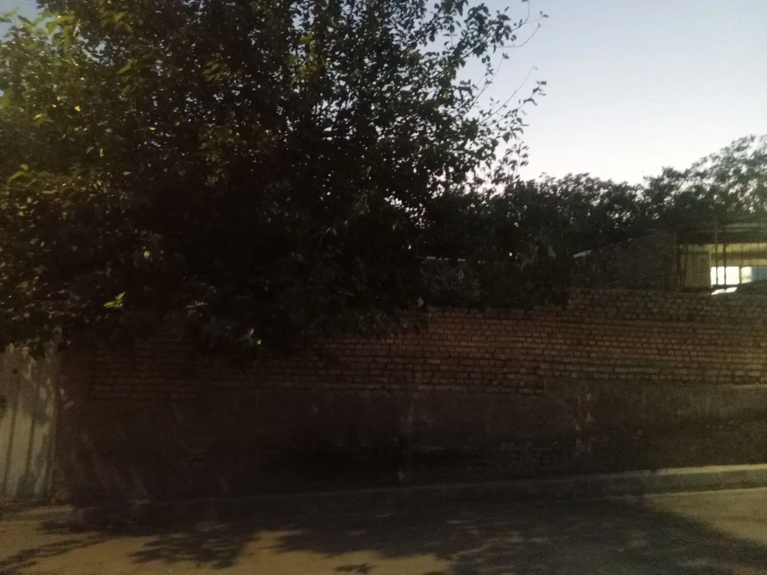 خانه ویلایی کلنگی