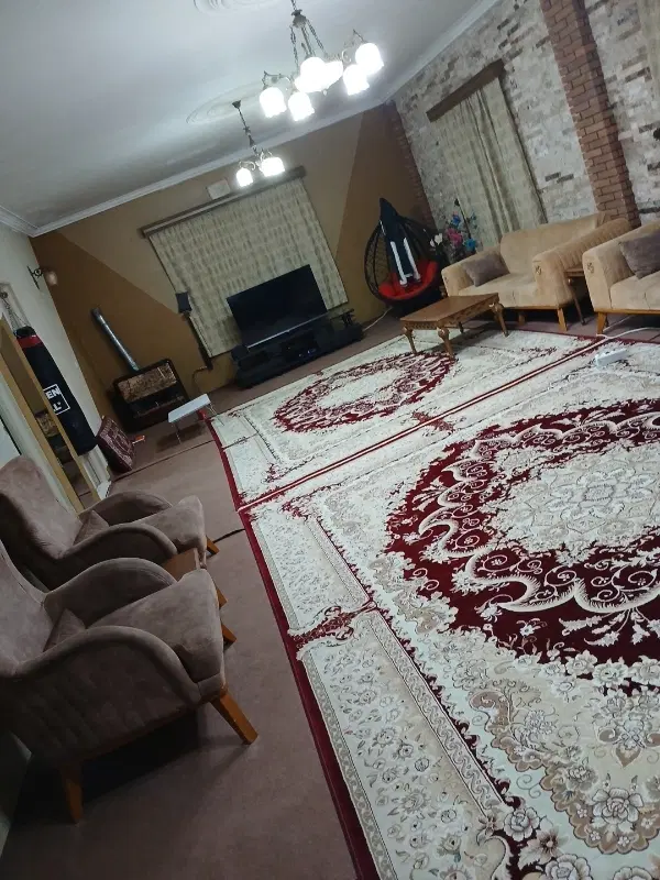 ویلایی اجاره ای همکف،دو طبقه،طبقه پایین،عبور مشترک