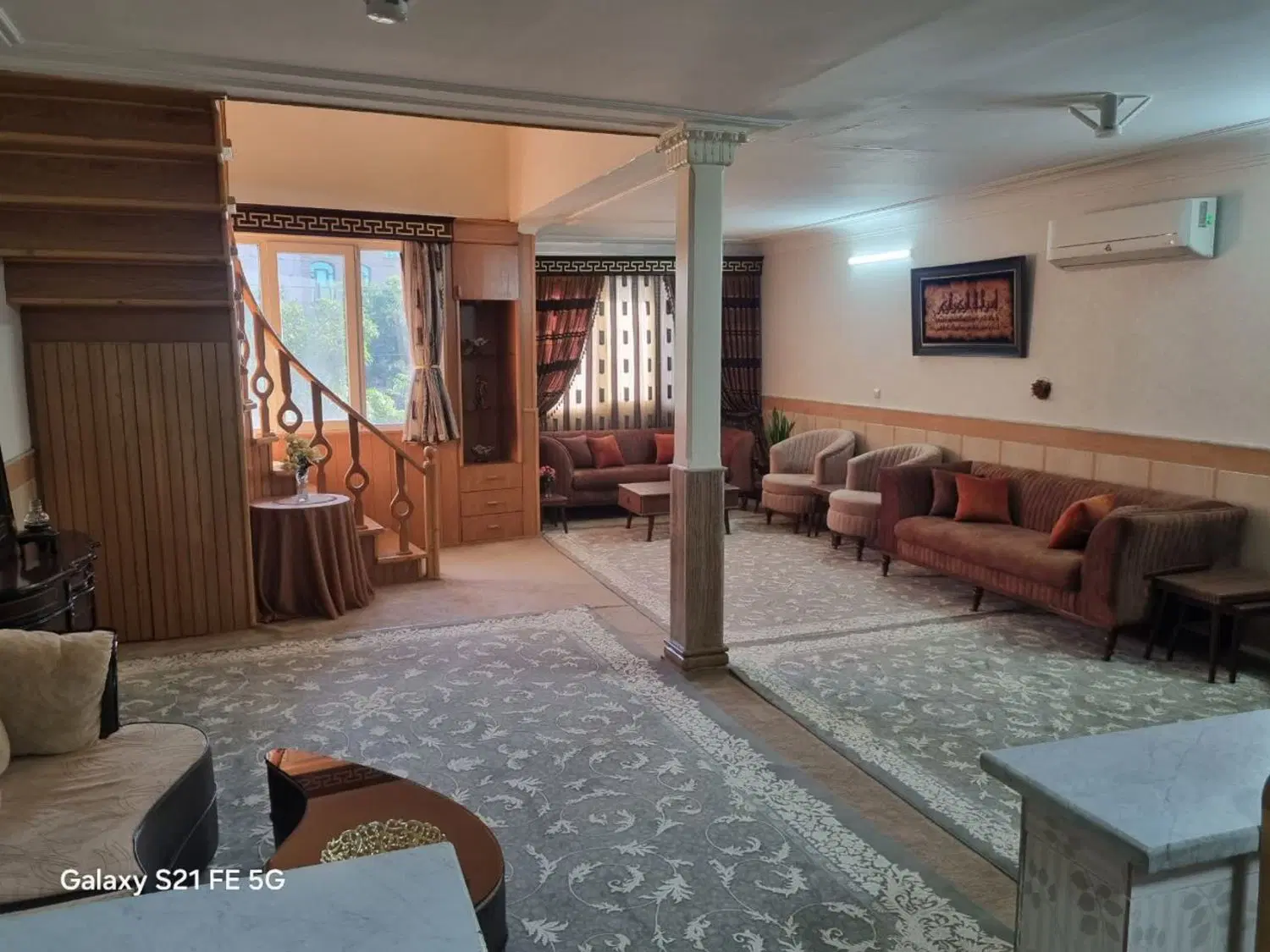 ملک فروشی