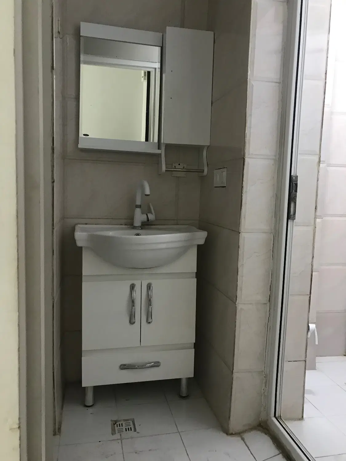 آپارتمان ۱۰۰ متری دوخواب